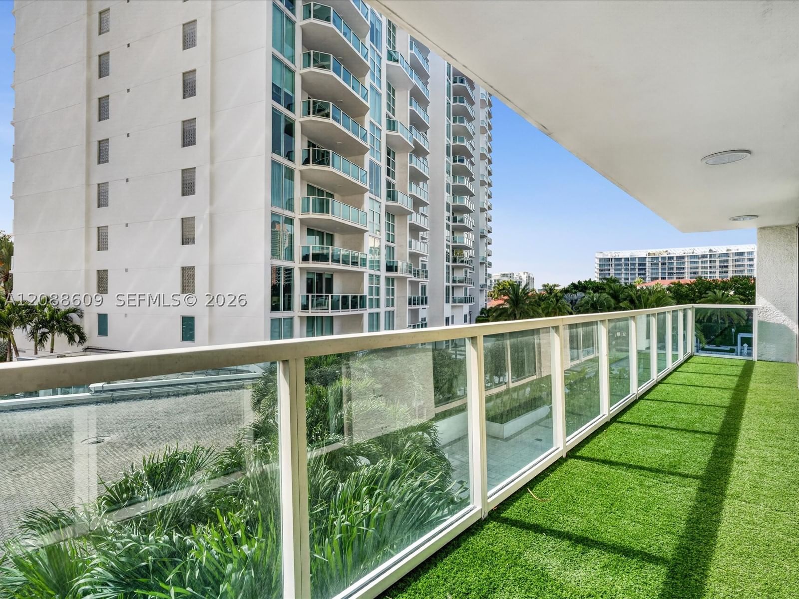 Real estate property located at 3201 183rd St #402, Miami-dade, The Peninsula Condo, Aventura, FL