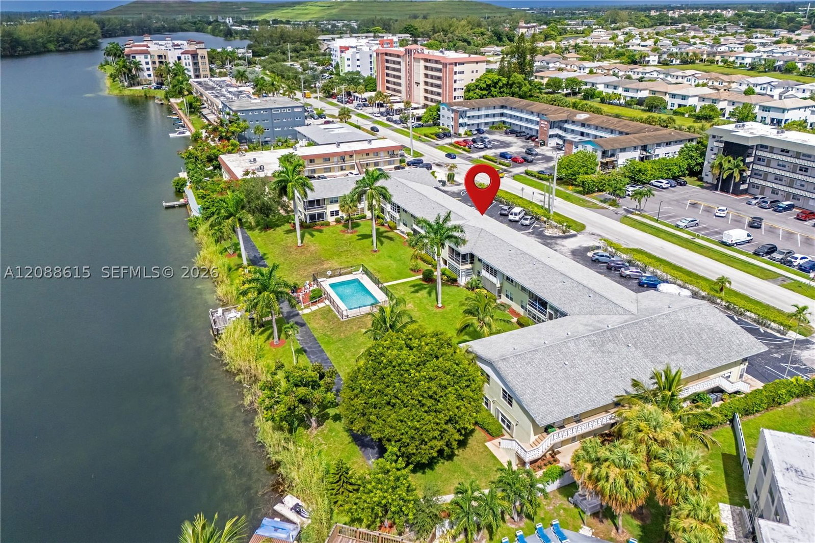 Real estate property located at 960 Crystal Lake Dr #112, Broward, Crystal Lake 960 Condo, Deerfield Beach, FL