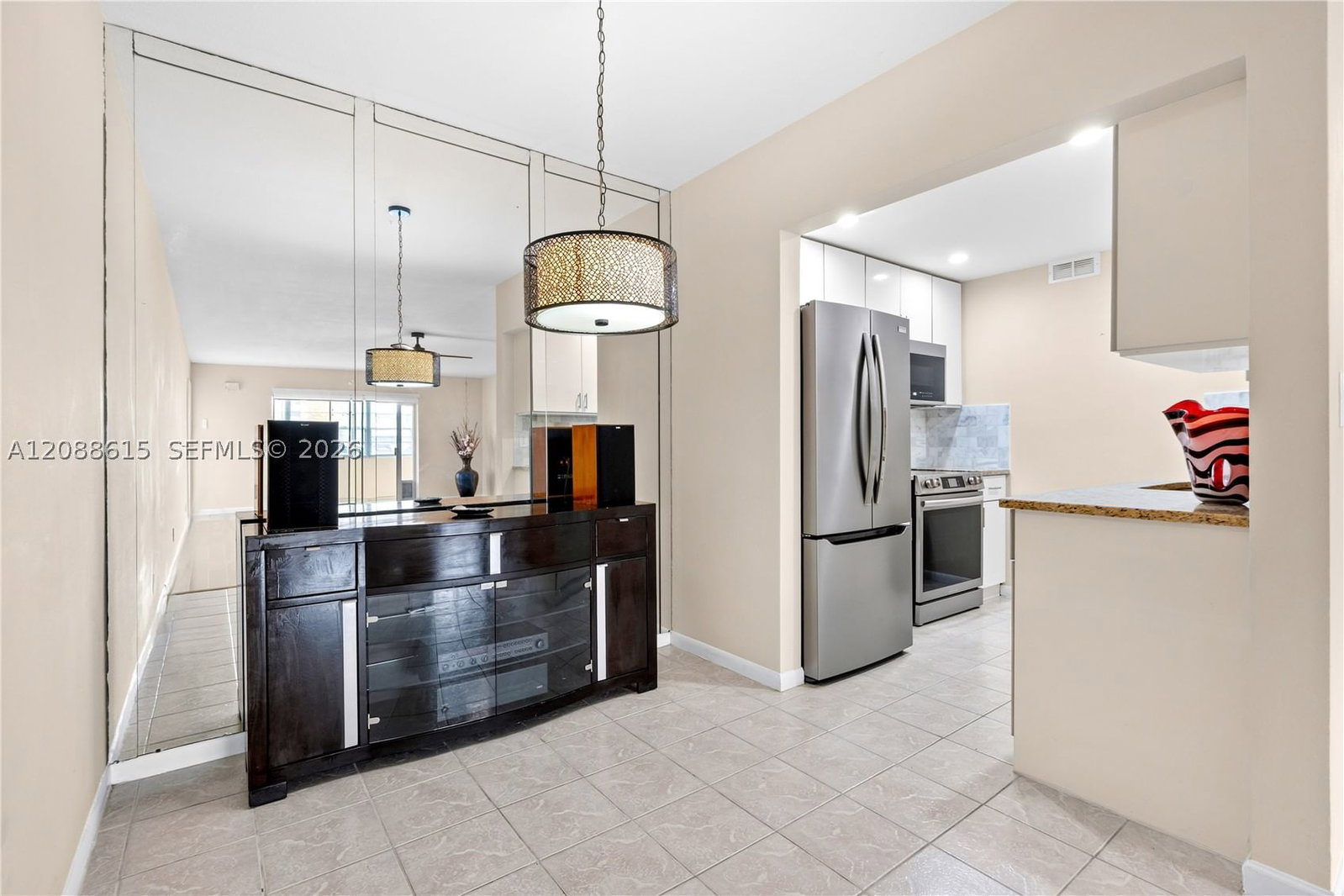 Real estate property located at 960 Crystal Lake Dr #112, Broward, Crystal Lake 960 Condo, Deerfield Beach, FL