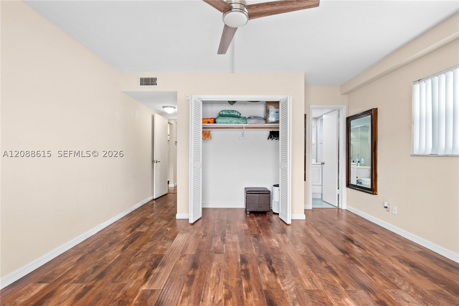 Real estate property located at 960 Crystal Lake Dr #112, Broward, Crystal Lake 960 Condo, Deerfield Beach, FL