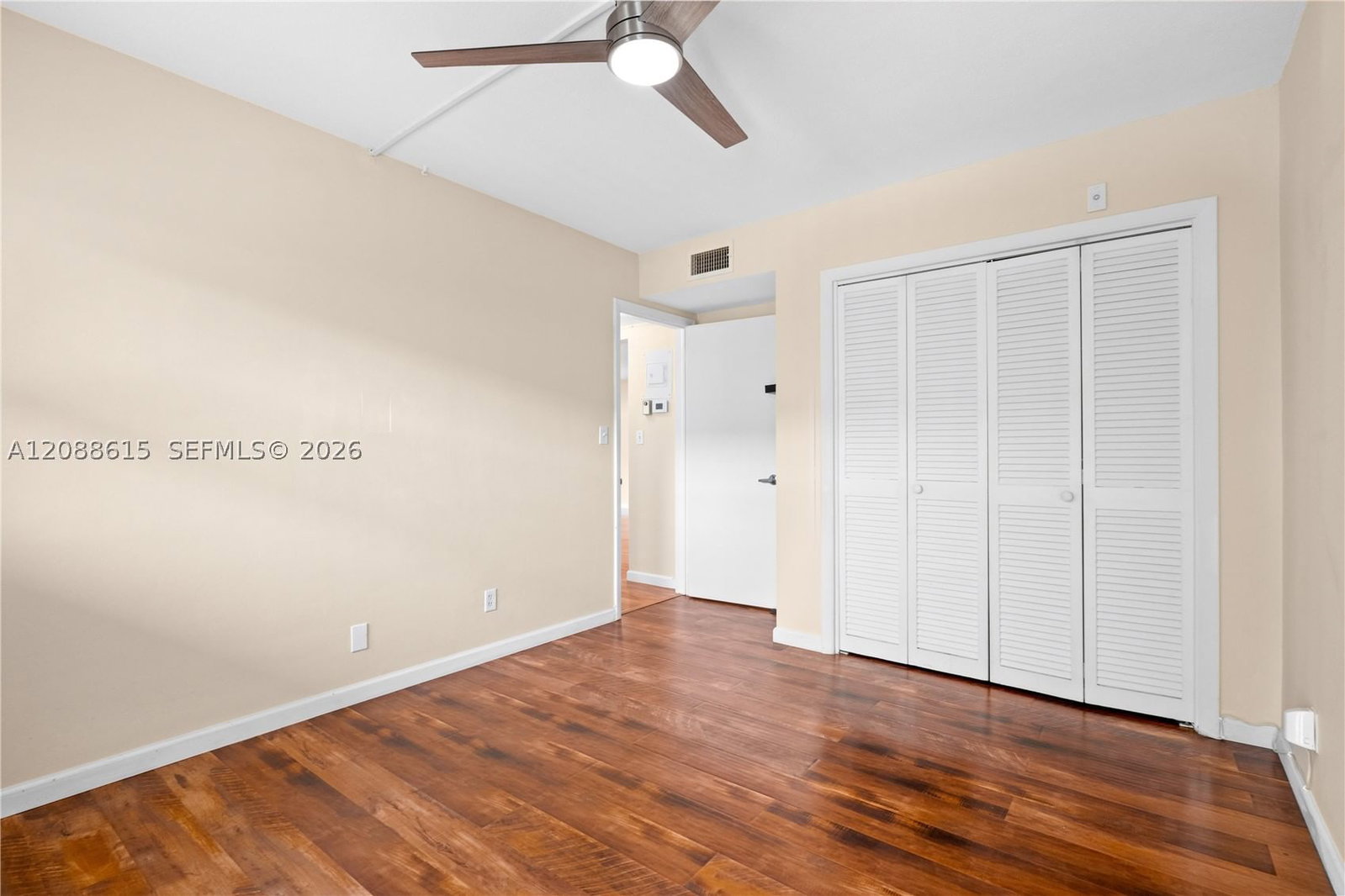 Real estate property located at 960 Crystal Lake Dr #112, Broward, Crystal Lake 960 Condo, Deerfield Beach, FL