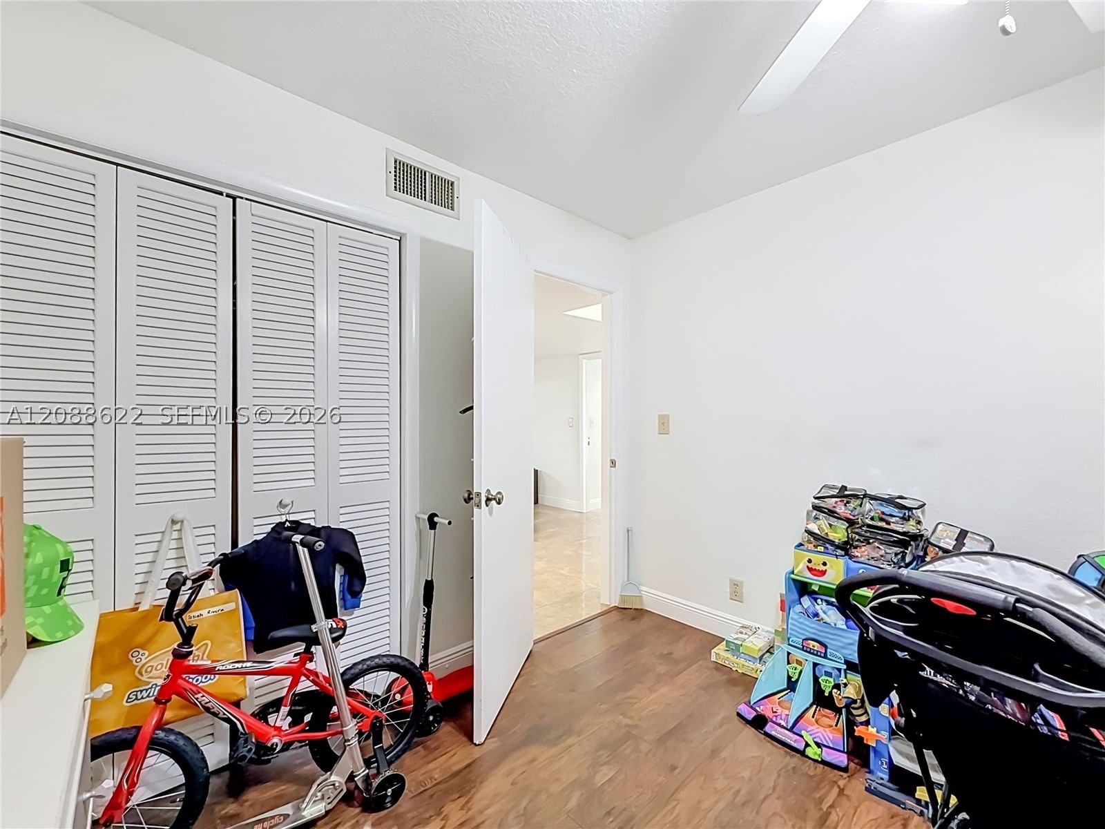 Real estate property located at 8740 Azalea Ct #102, Broward, Cypress At Woodmont Ii, Tamarac, FL