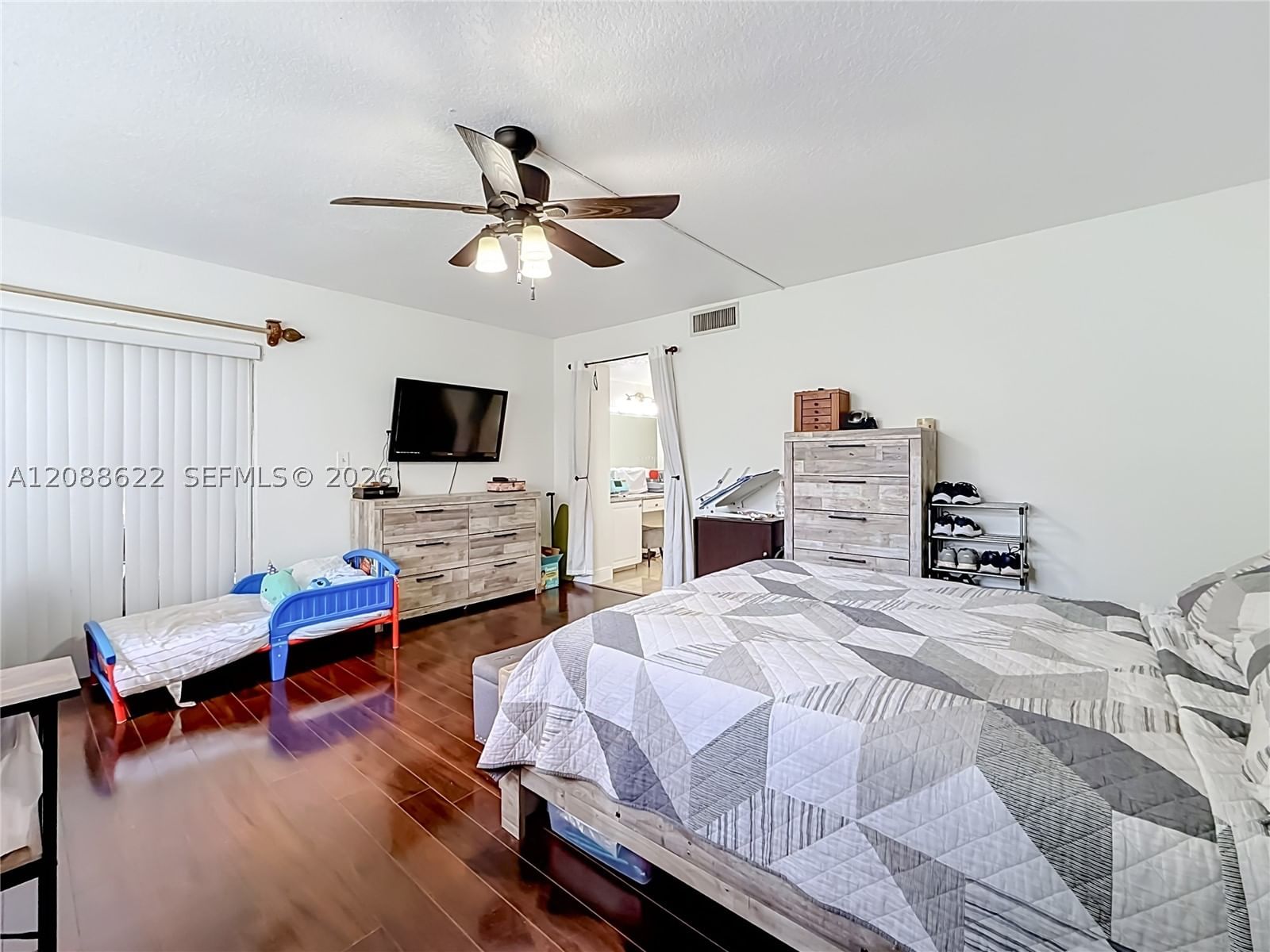 Real estate property located at 8740 Azalea Ct #102, Broward, Cypress At Woodmont Ii, Tamarac, FL