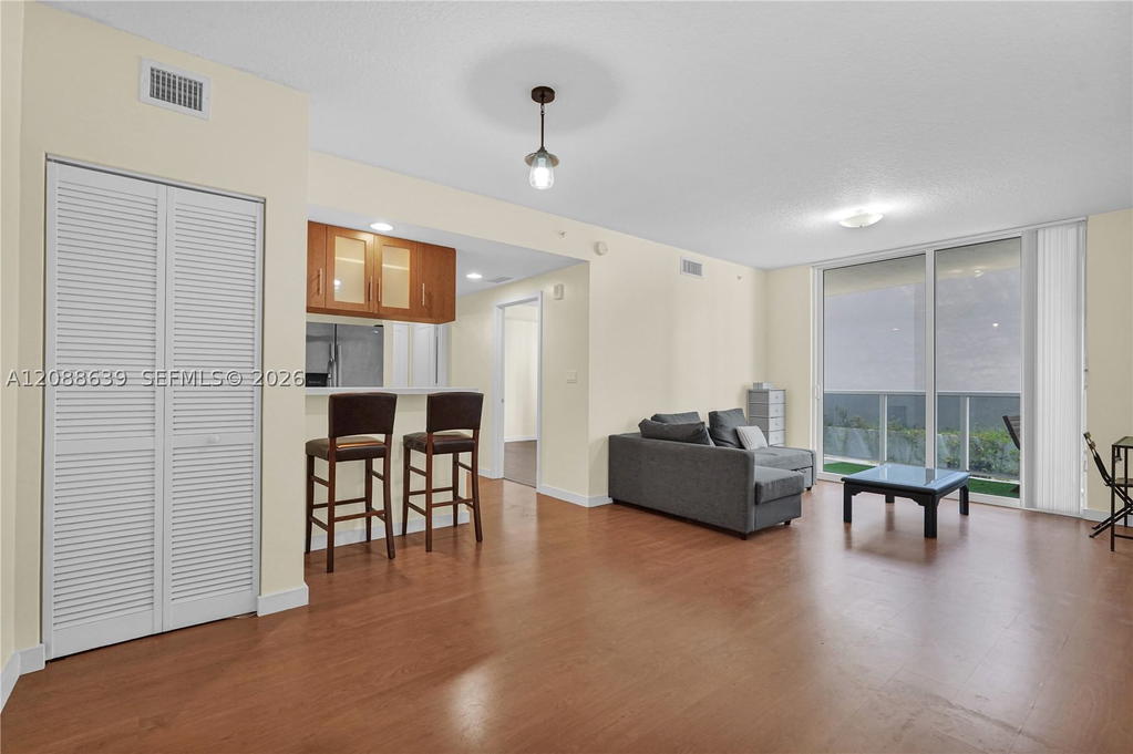 Real estate property located at 601 23rd St #901, Miami-dade, 23 Biscayne Bay Condo, Miami, FL