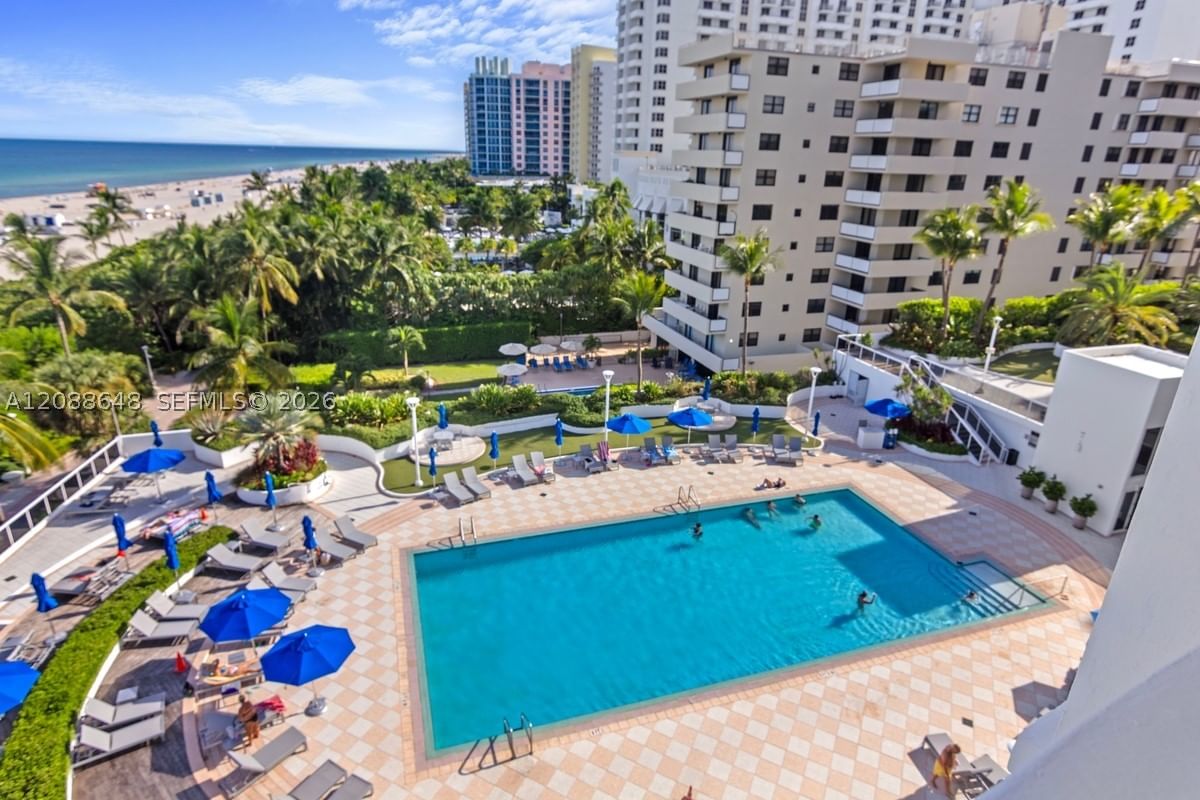 Real estate property located at 100 LINCOLN RD #748, Miami-dade, The Decoplage Condo, Miami Beach, FL
