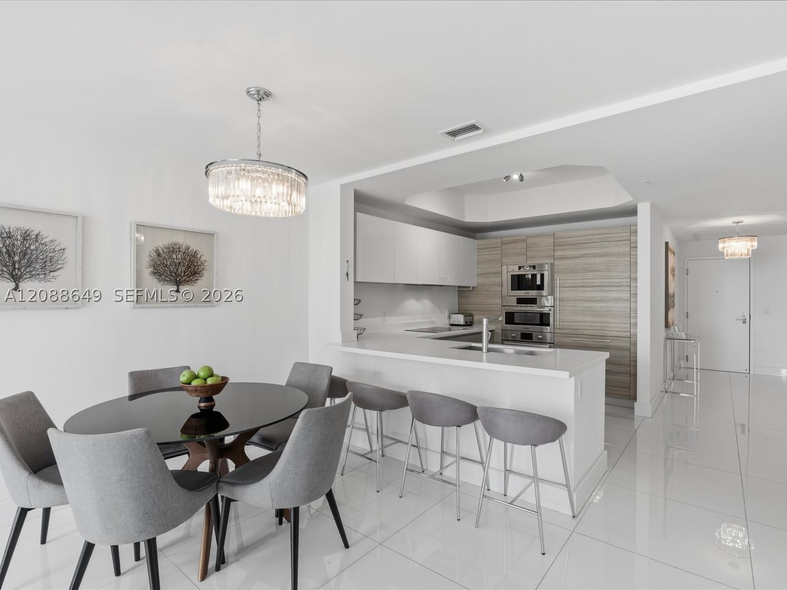 Real estate property located at 300 Sunny Isles Blvd #4-2506, Miami-dade, Parque Towers Condo, Sunny Isles Beach, FL