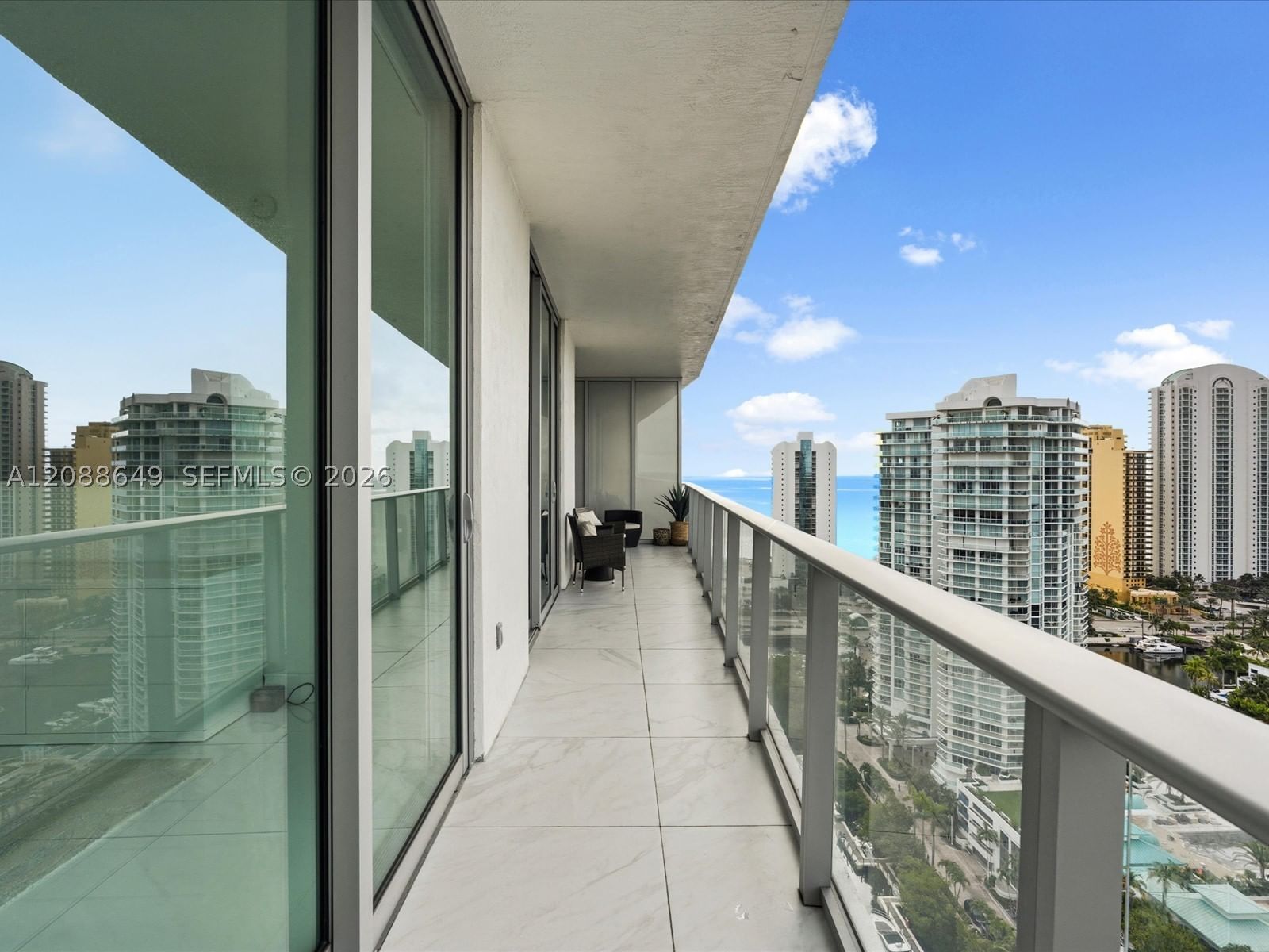 Real estate property located at 300 Sunny Isles Blvd #4-2506, Miami-dade, Parque Towers Condo, Sunny Isles Beach, FL