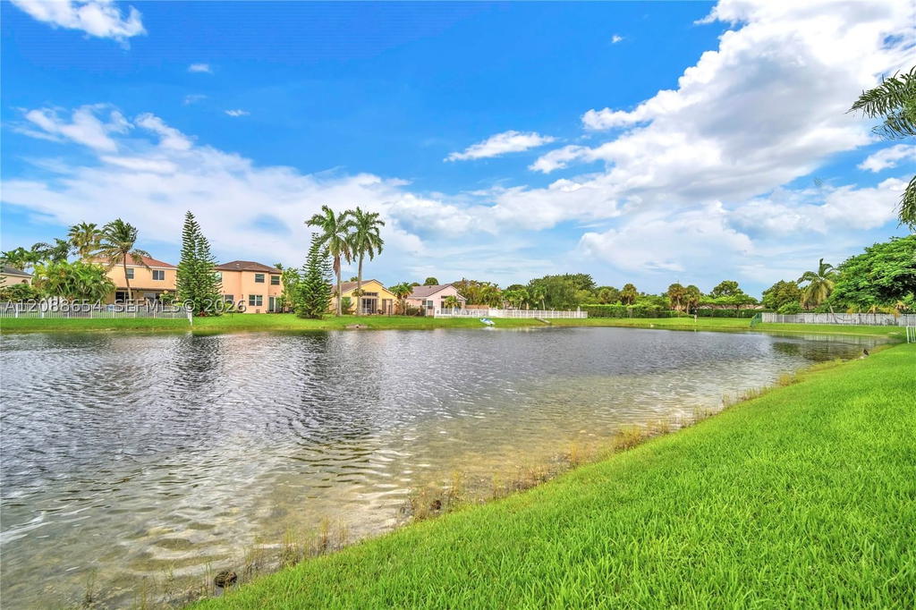 Real estate property located at 15922 14th Pl, Broward, Towngate, Pembroke Pines, FL