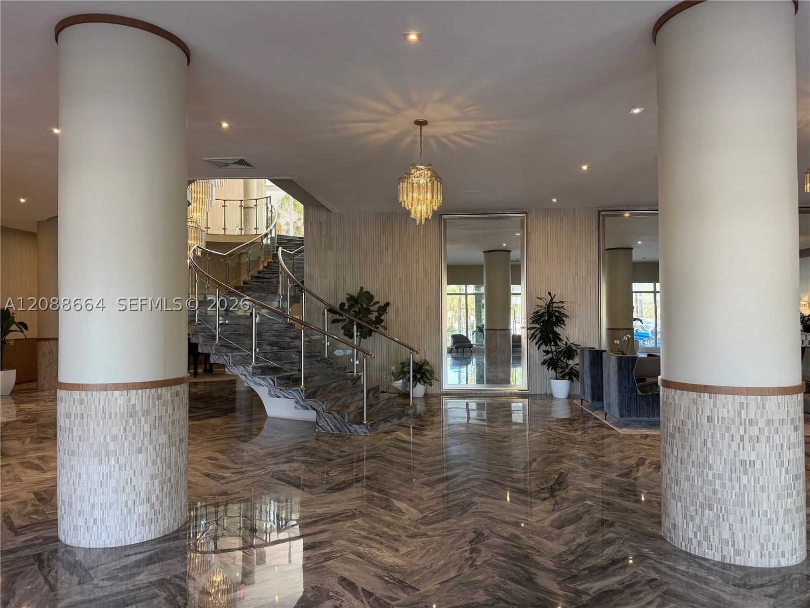 Real estate property located at 5401 Collins Ave #826, Miami-dade, The Carriage House Condo, Miami Beach, FL