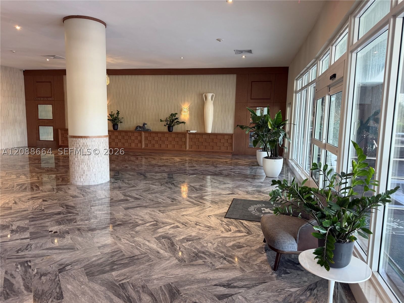Real estate property located at 5401 Collins Ave #826, Miami-dade, The Carriage House Condo, Miami Beach, FL