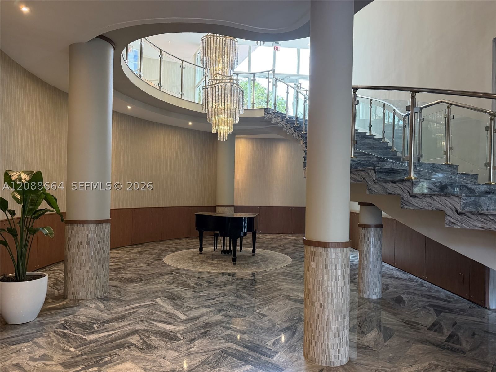 Real estate property located at 5401 Collins Ave #826, Miami-dade, The Carriage House Condo, Miami Beach, FL