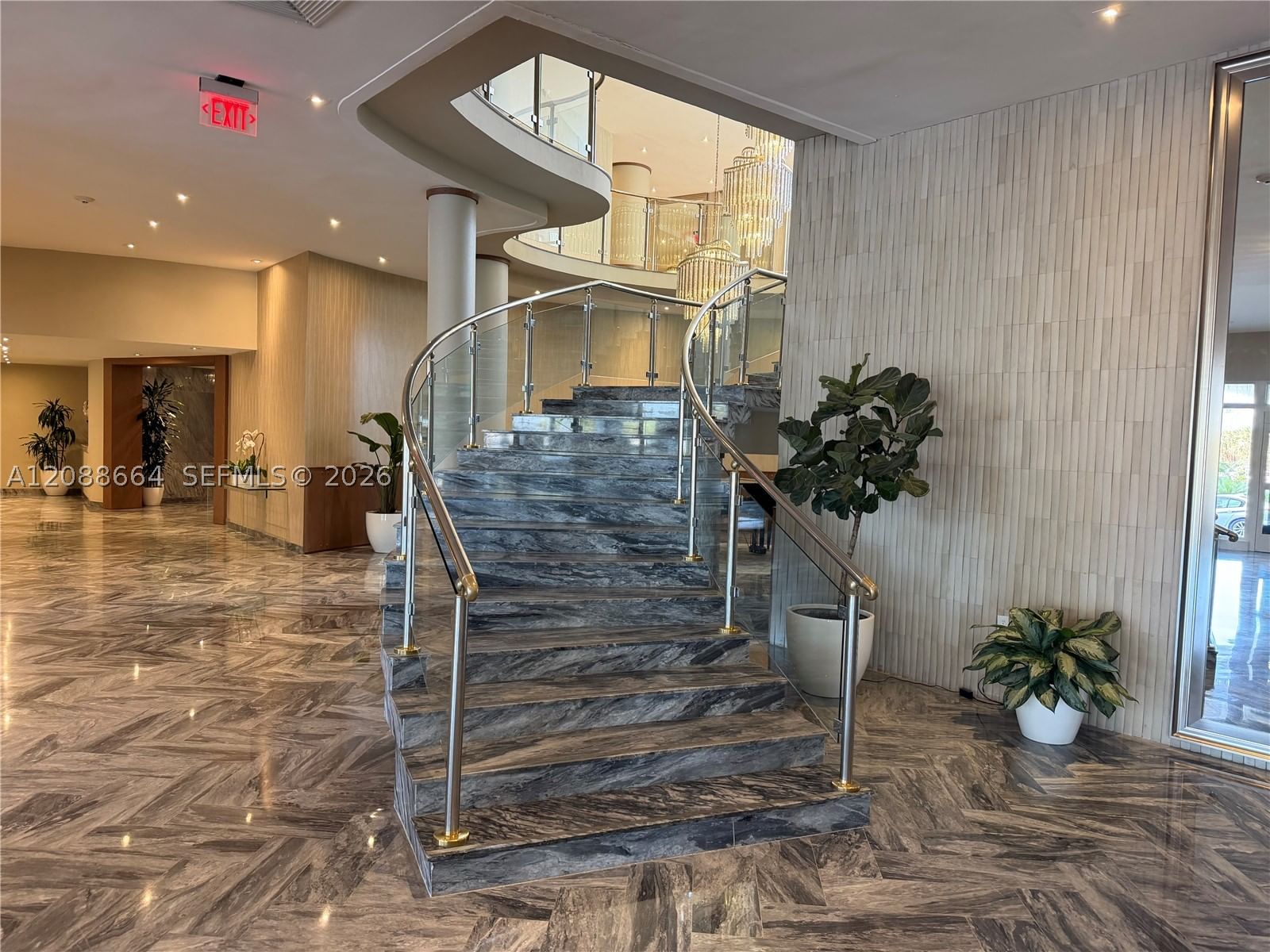Real estate property located at 5401 Collins Ave #826, Miami-dade, The Carriage House Condo, Miami Beach, FL
