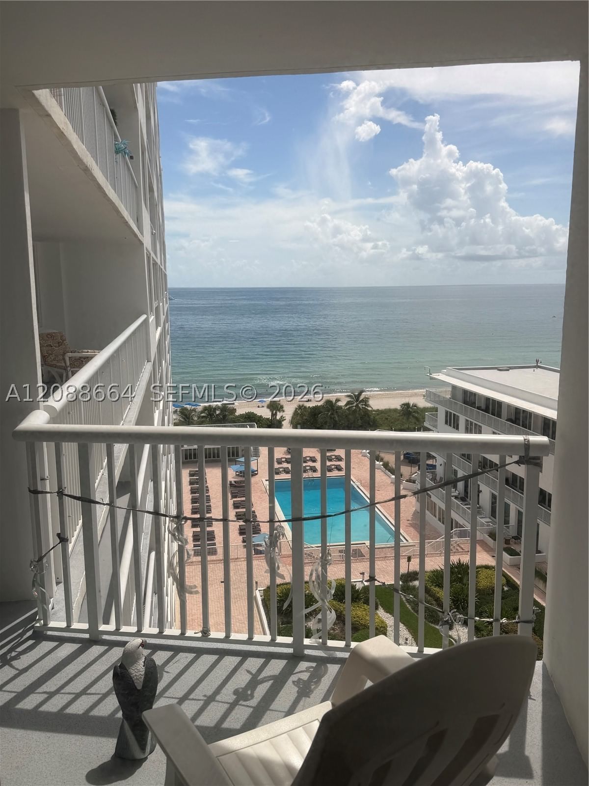 Real estate property located at 5401 Collins Ave #826, Miami-dade, The Carriage House Condo, Miami Beach, FL