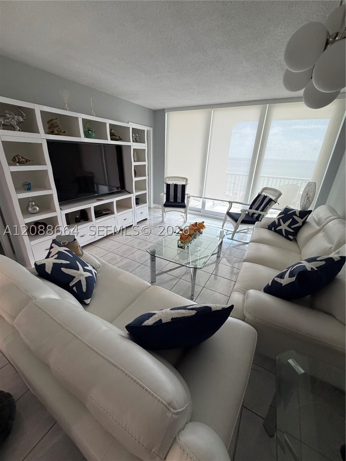 Real estate property located at 5401 Collins Ave #826, Miami-dade, The Carriage House Condo, Miami Beach, FL