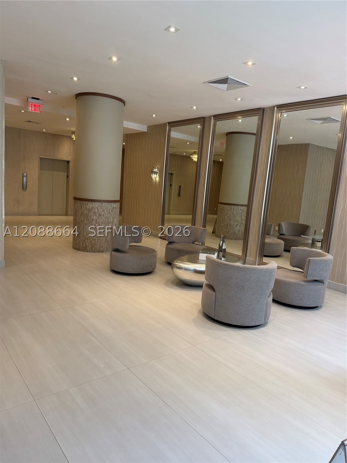 Real estate property located at 5401 Collins Ave #826, Miami-dade, The Carriage House Condo, Miami Beach, FL