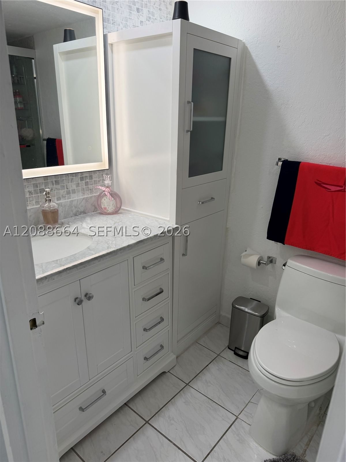 Real estate property located at 5401 Collins Ave #826, Miami-dade, The Carriage House Condo, Miami Beach, FL