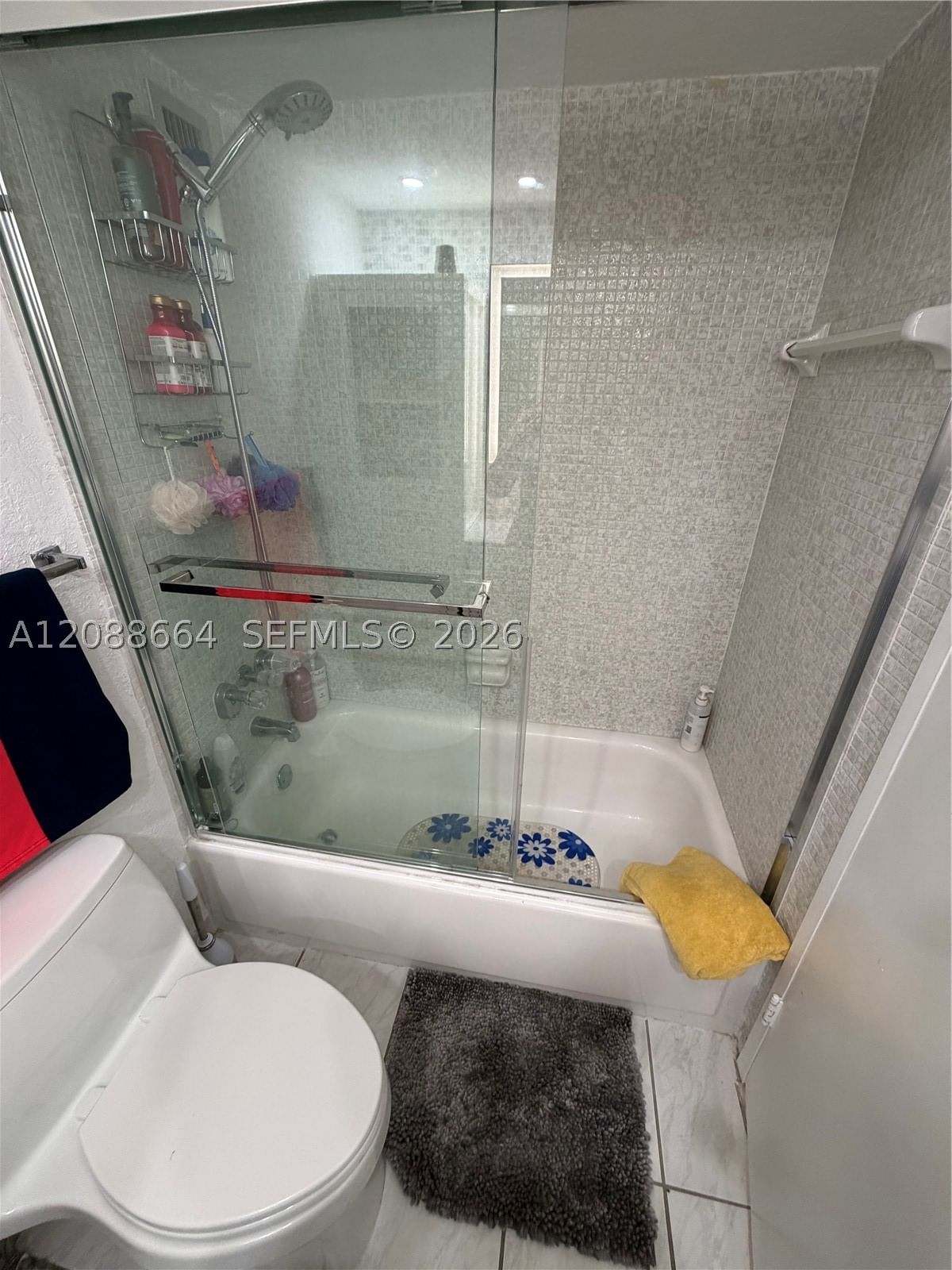 Real estate property located at 5401 Collins Ave #826, Miami-dade, The Carriage House Condo, Miami Beach, FL