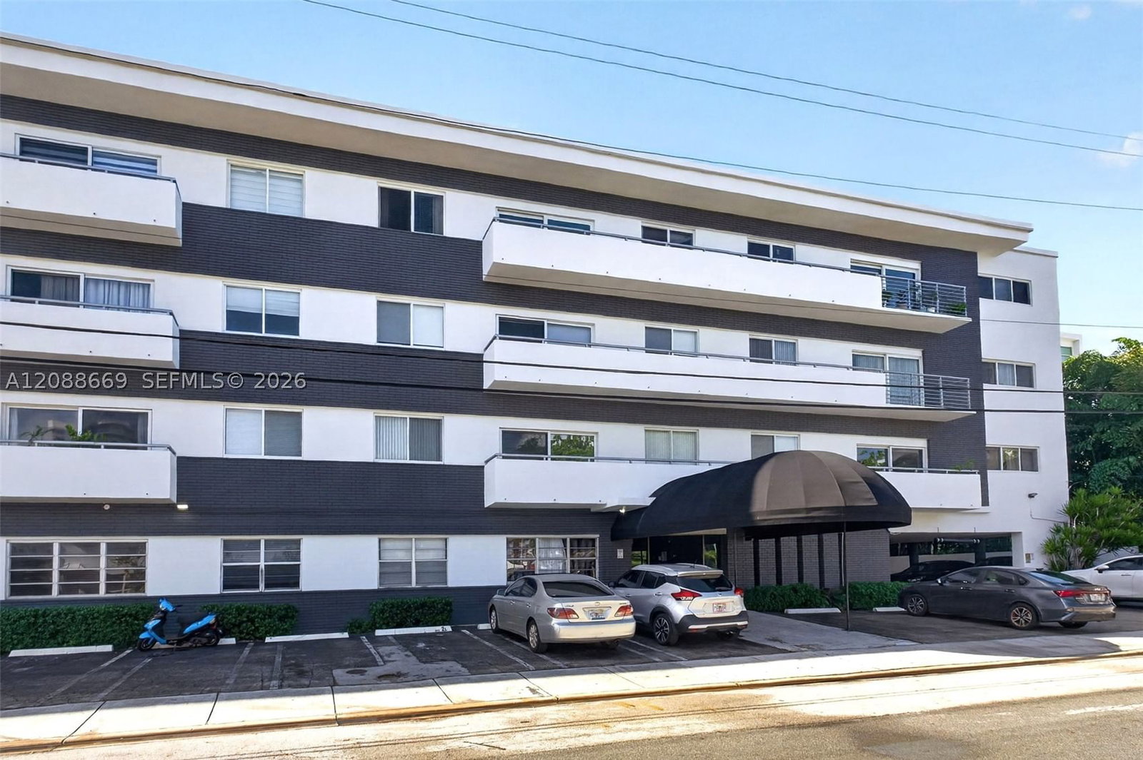 Real estate property located at 1880 Treasure Dr #4M, Miami-dade, Treasure Bay Club Condo, North Bay Village, FL