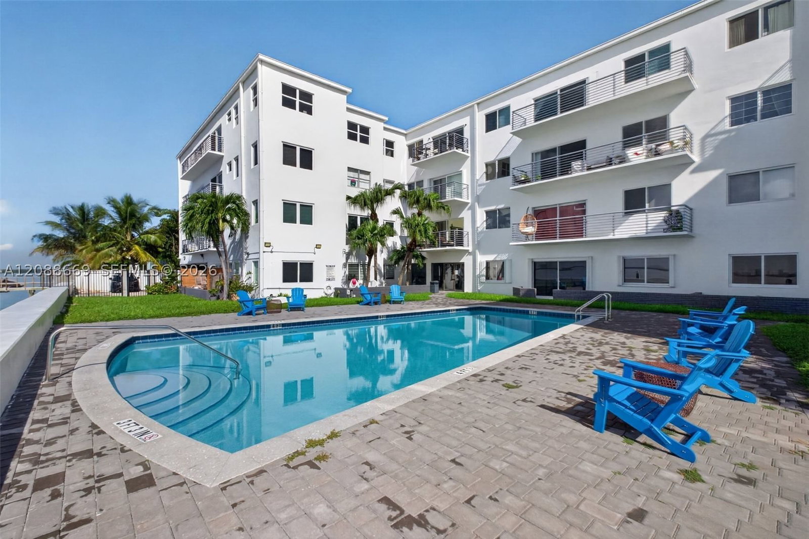 Real estate property located at 1880 Treasure Dr #4M, Miami-dade, Treasure Bay Club Condo, North Bay Village, FL