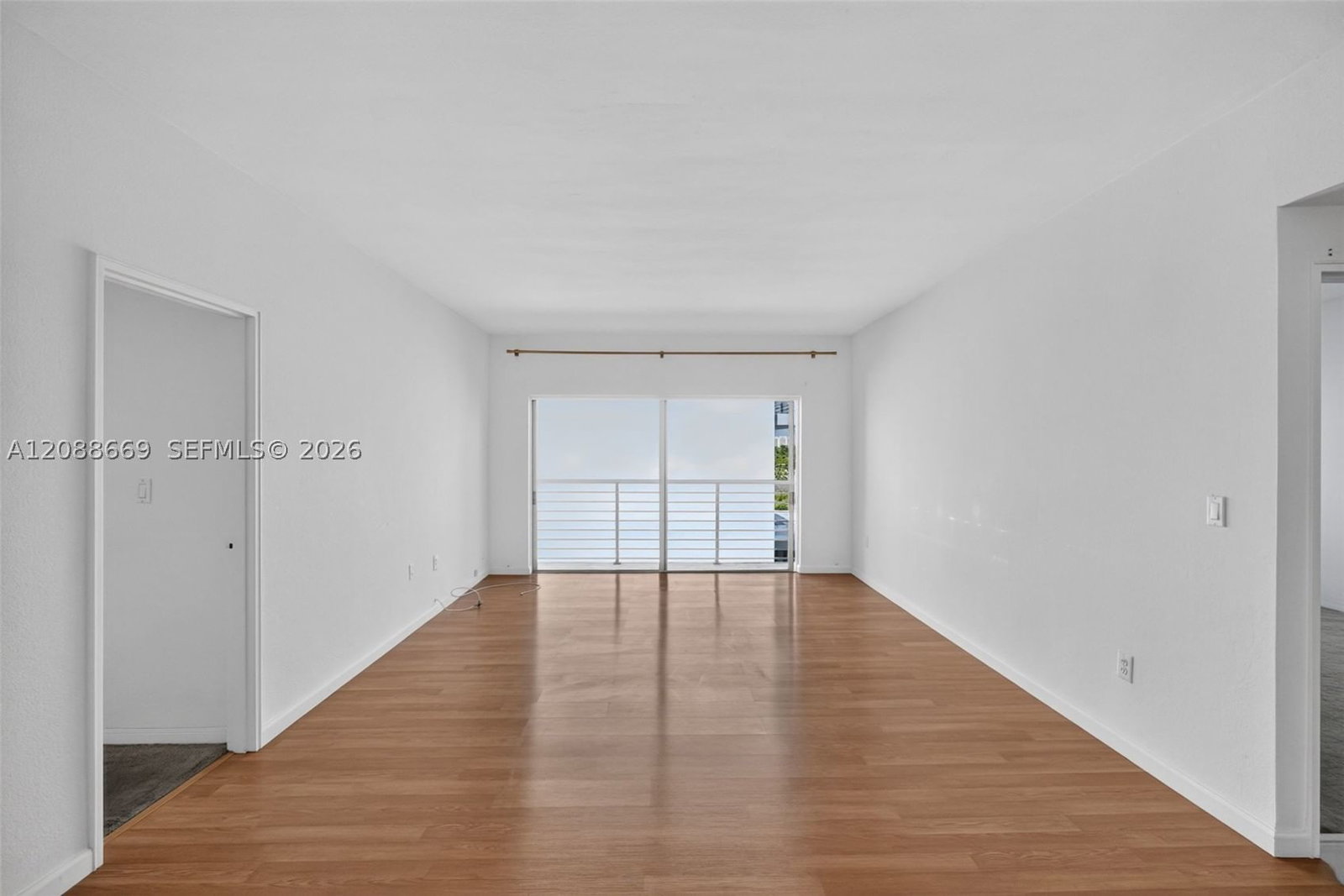 Real estate property located at 1880 Treasure Dr #4M, Miami-dade, Treasure Bay Club Condo, North Bay Village, FL