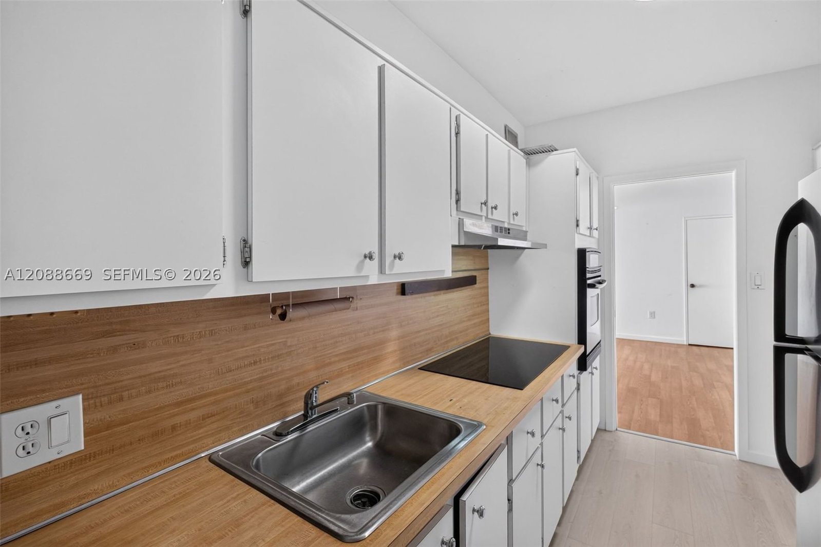 Real estate property located at 1880 Treasure Dr #4M, Miami-dade, Treasure Bay Club Condo, North Bay Village, FL