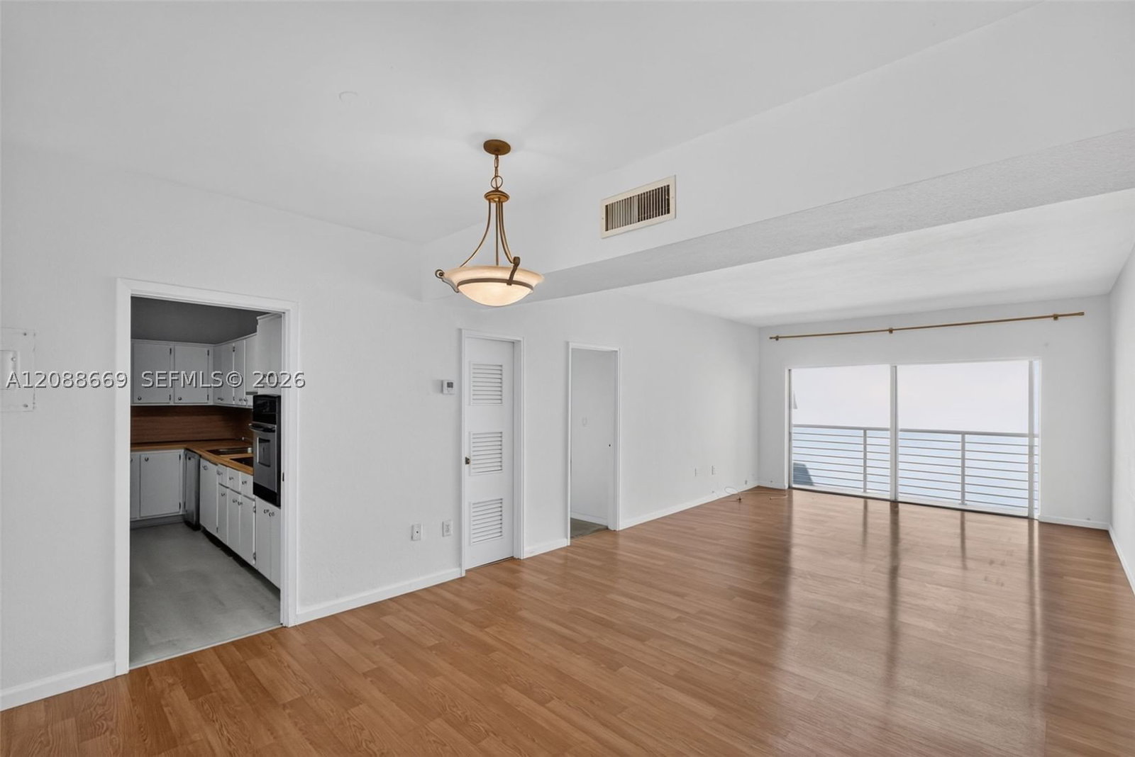 Real estate property located at 1880 Treasure Dr #4M, Miami-dade, Treasure Bay Club Condo, North Bay Village, FL