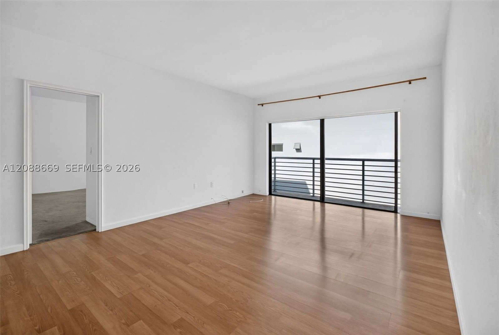 Real estate property located at 1880 Treasure Dr #4M, Miami-dade, Treasure Bay Club Condo, North Bay Village, FL