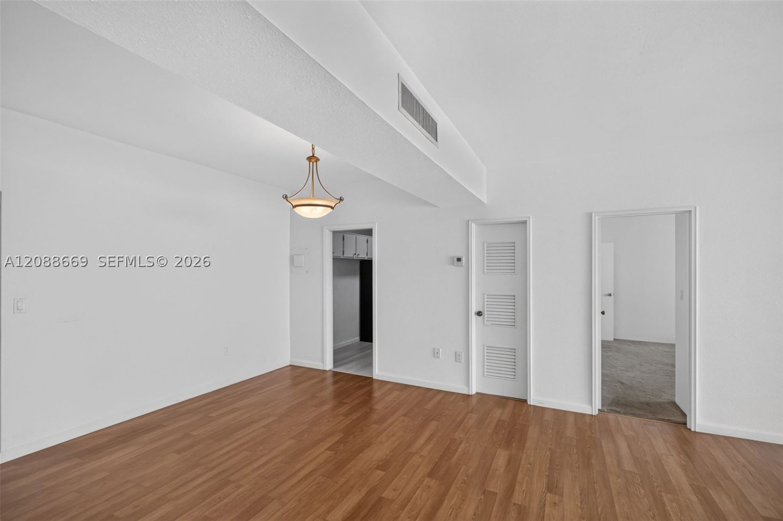 Real estate property located at 1880 Treasure Dr #4M, Miami-dade, Treasure Bay Club Condo, North Bay Village, FL
