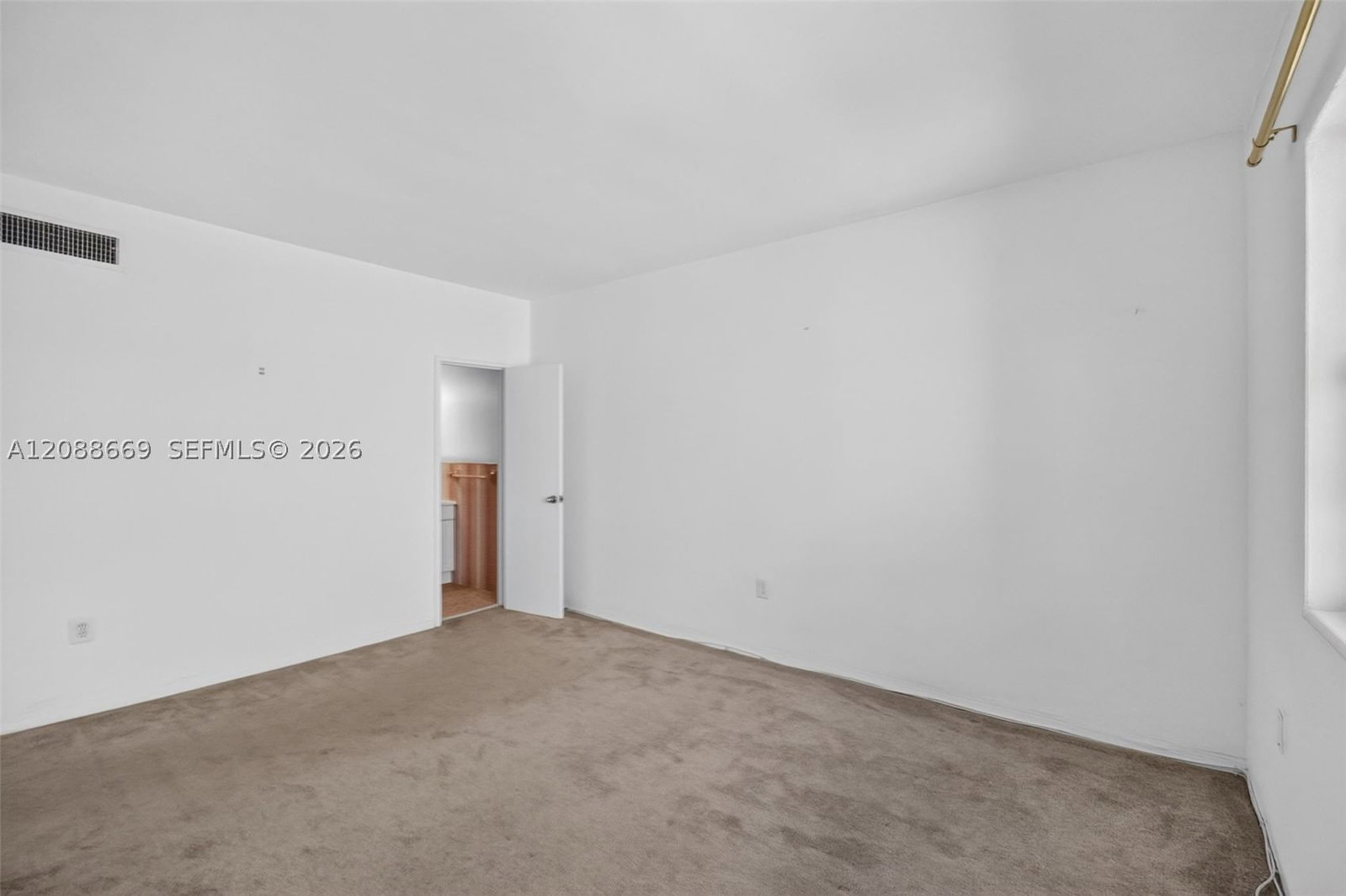 Real estate property located at 1880 Treasure Dr #4M, Miami-dade, Treasure Bay Club Condo, North Bay Village, FL