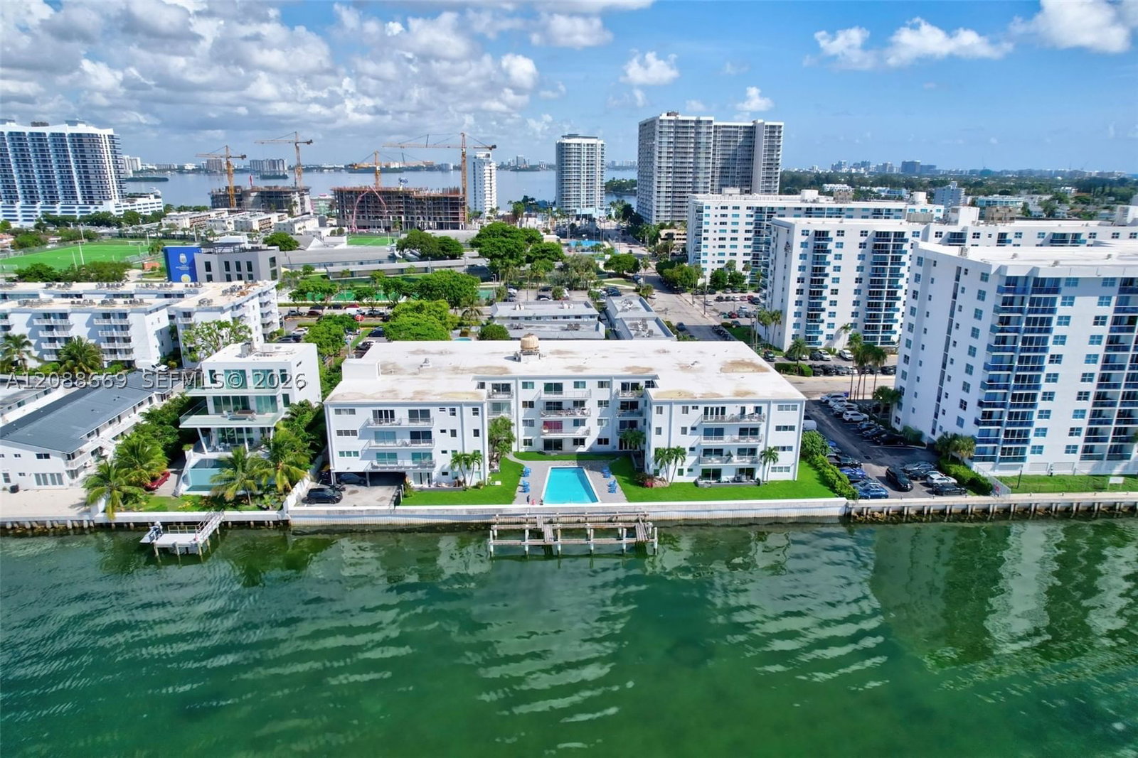 Real estate property located at 1880 Treasure Dr #4M, Miami-dade, Treasure Bay Club Condo, North Bay Village, FL