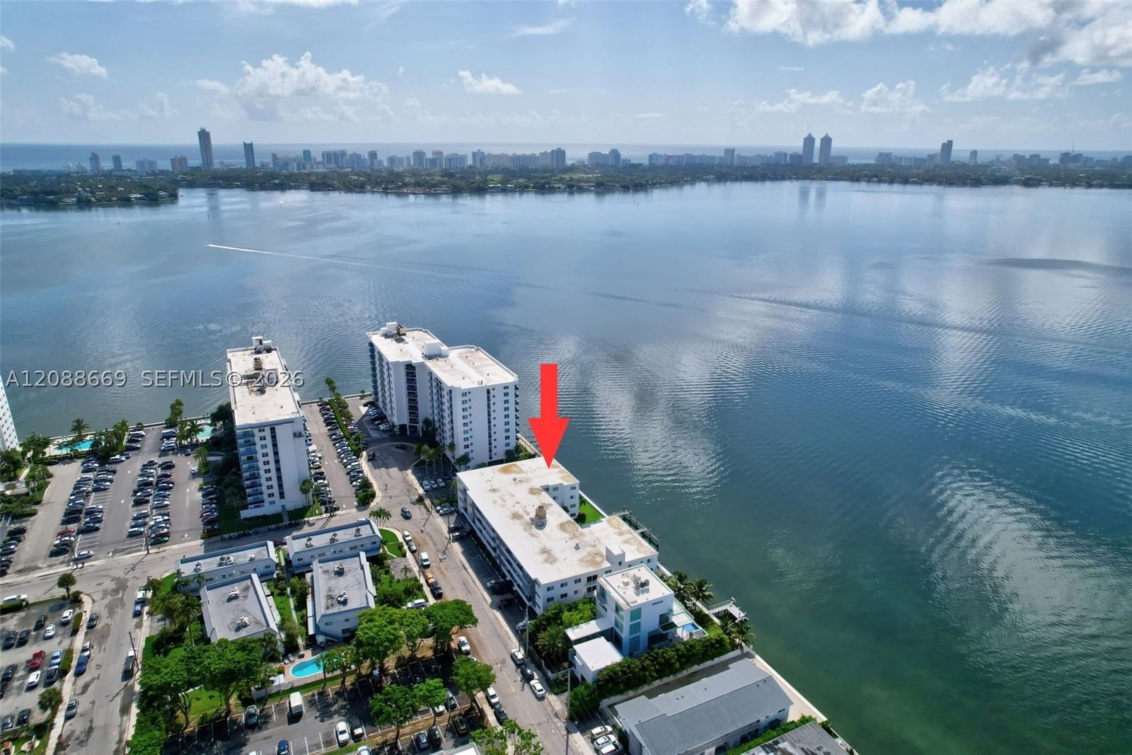 Real estate property located at 1880 Treasure Dr #4M, Miami-dade, Treasure Bay Club Condo, North Bay Village, FL