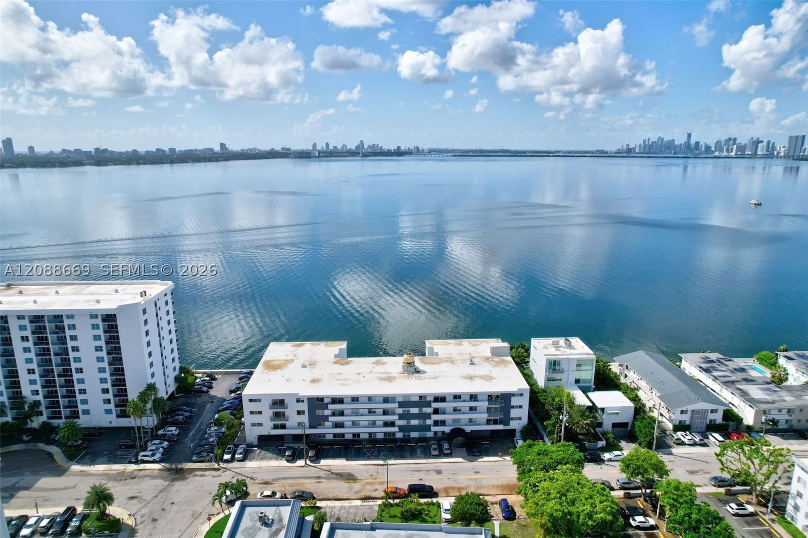 Real estate property located at 1880 Treasure Dr #4M, Miami-dade, Treasure Bay Club Condo, North Bay Village, FL