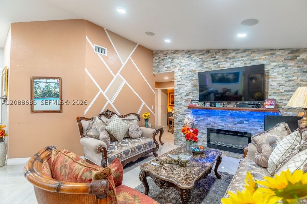 Real estate property located at 1111 San Remo Cir, Miami-dade, San Remo, Homestead, FL
