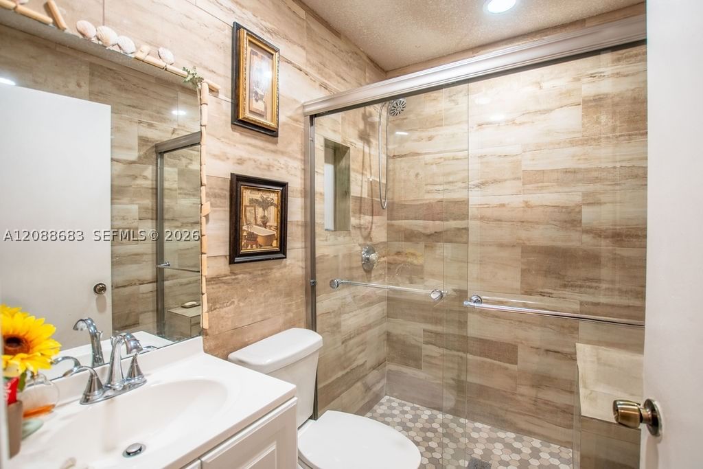 Real estate property located at 1111 San Remo Cir, Miami-dade, San Remo, Homestead, FL