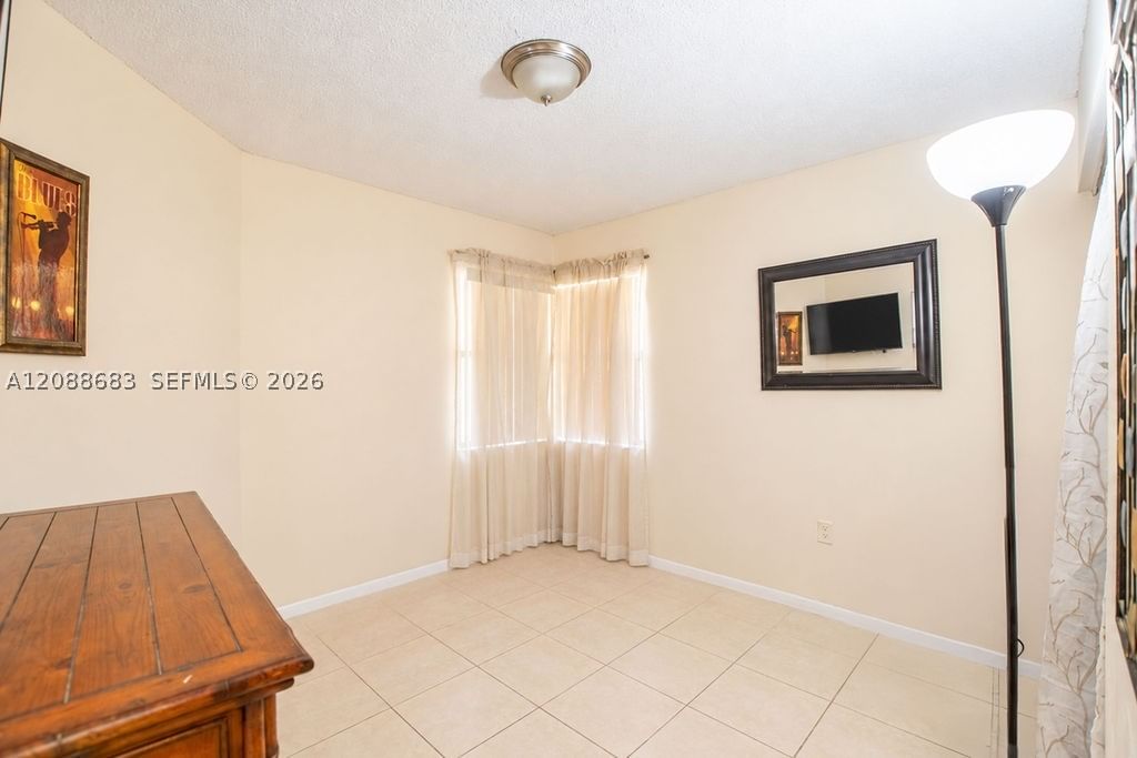 Real estate property located at 1111 San Remo Cir, Miami-dade, San Remo, Homestead, FL