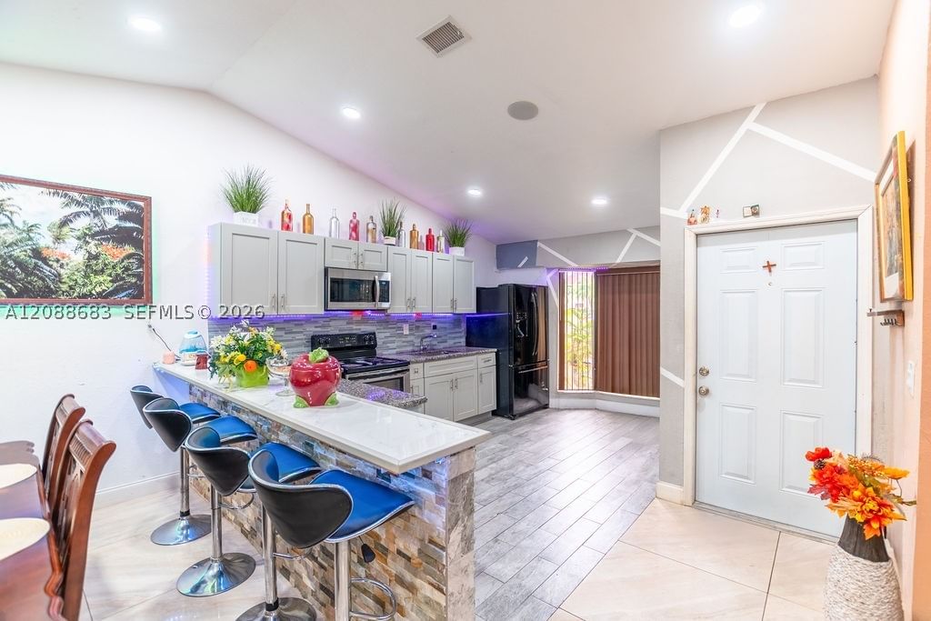Real estate property located at 1111 San Remo Cir, Miami-dade, San Remo, Homestead, FL