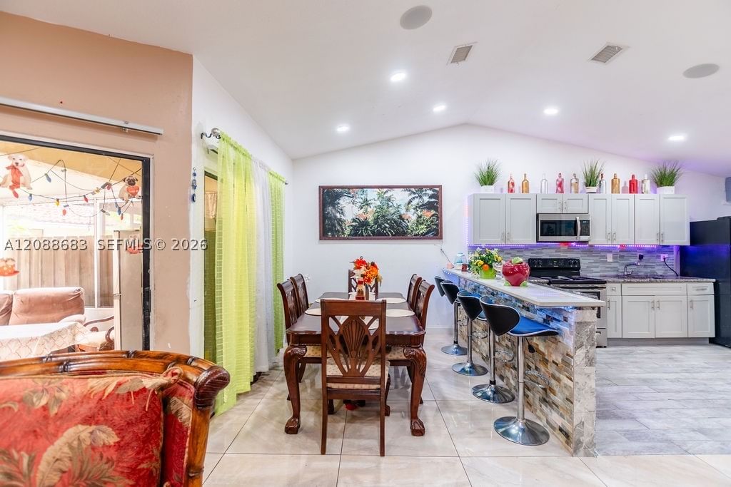 Real estate property located at 1111 San Remo Cir, Miami-dade, San Remo, Homestead, FL