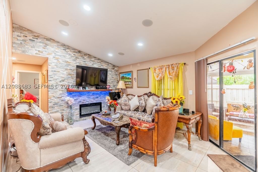 Real estate property located at 1111 San Remo Cir, Miami-dade, San Remo, Homestead, FL