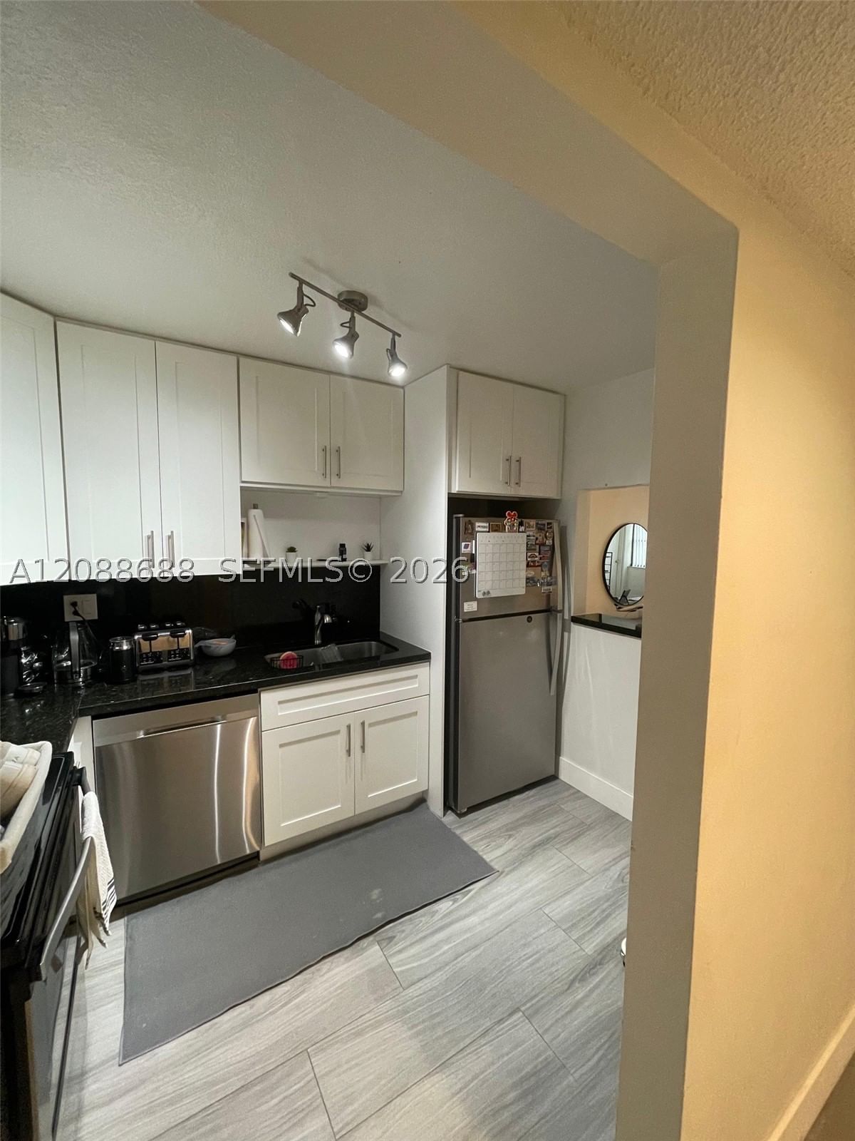 Real estate property located at 303 Racquet Club Rd #311, Broward, Building Five Of Racquet, Weston, FL