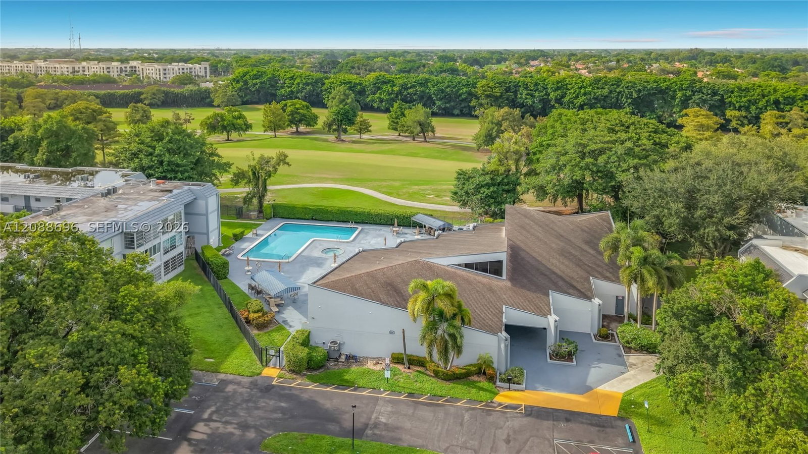 Real estate property located at 8390 Sands Point Blvd F209, Broward, Sands Point Condominium Ii, Tamarac, FL