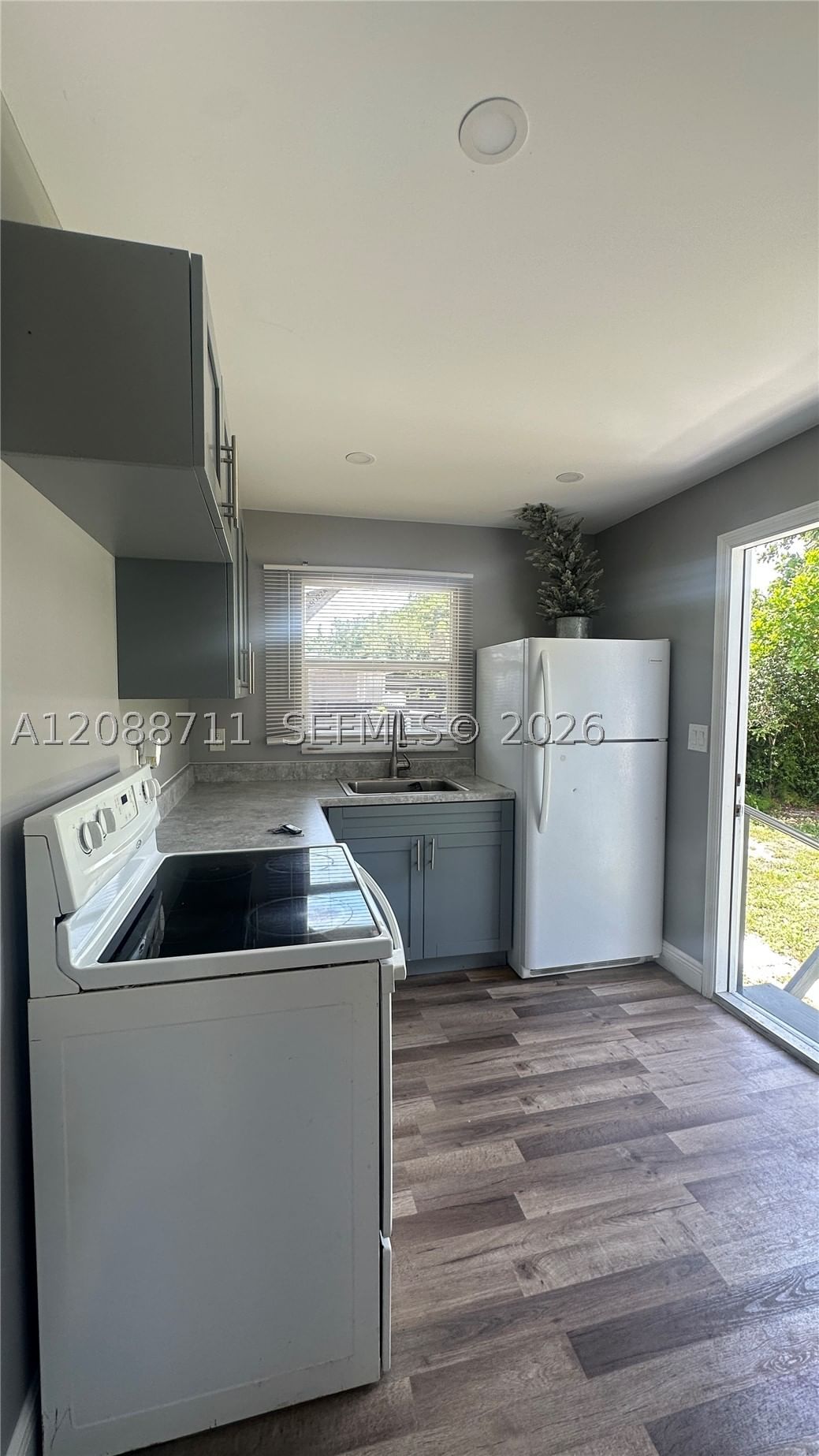 Real estate property located at 3633 12th Ct, Broward, Brysa Park, Fort Lauderdale, FL