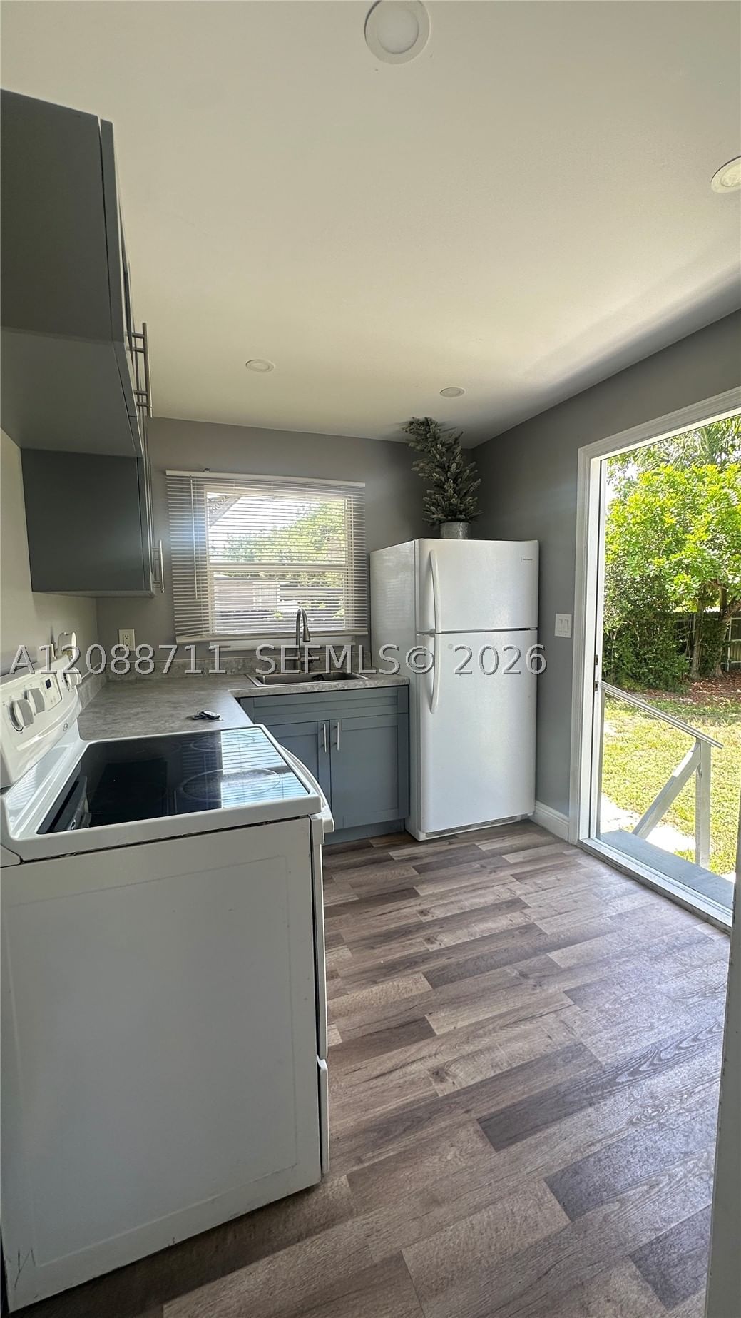 Real estate property located at 3633 12th Ct, Broward, Brysa Park, Fort Lauderdale, FL