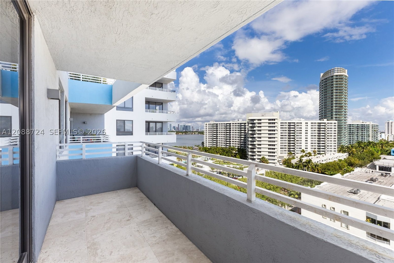 Real estate property located at 1330 West Ave #1111, Miami-dade, The Waverly At South Beac, Miami Beach, FL