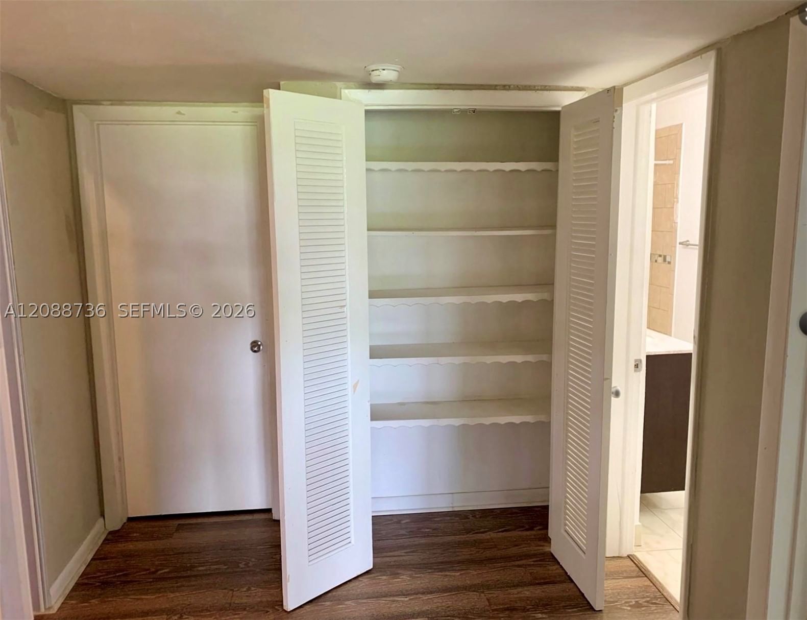 Real estate property located at 6105 Royal Poinciana Ln, Broward, Woodlands Sec Eight, Tamarac, FL