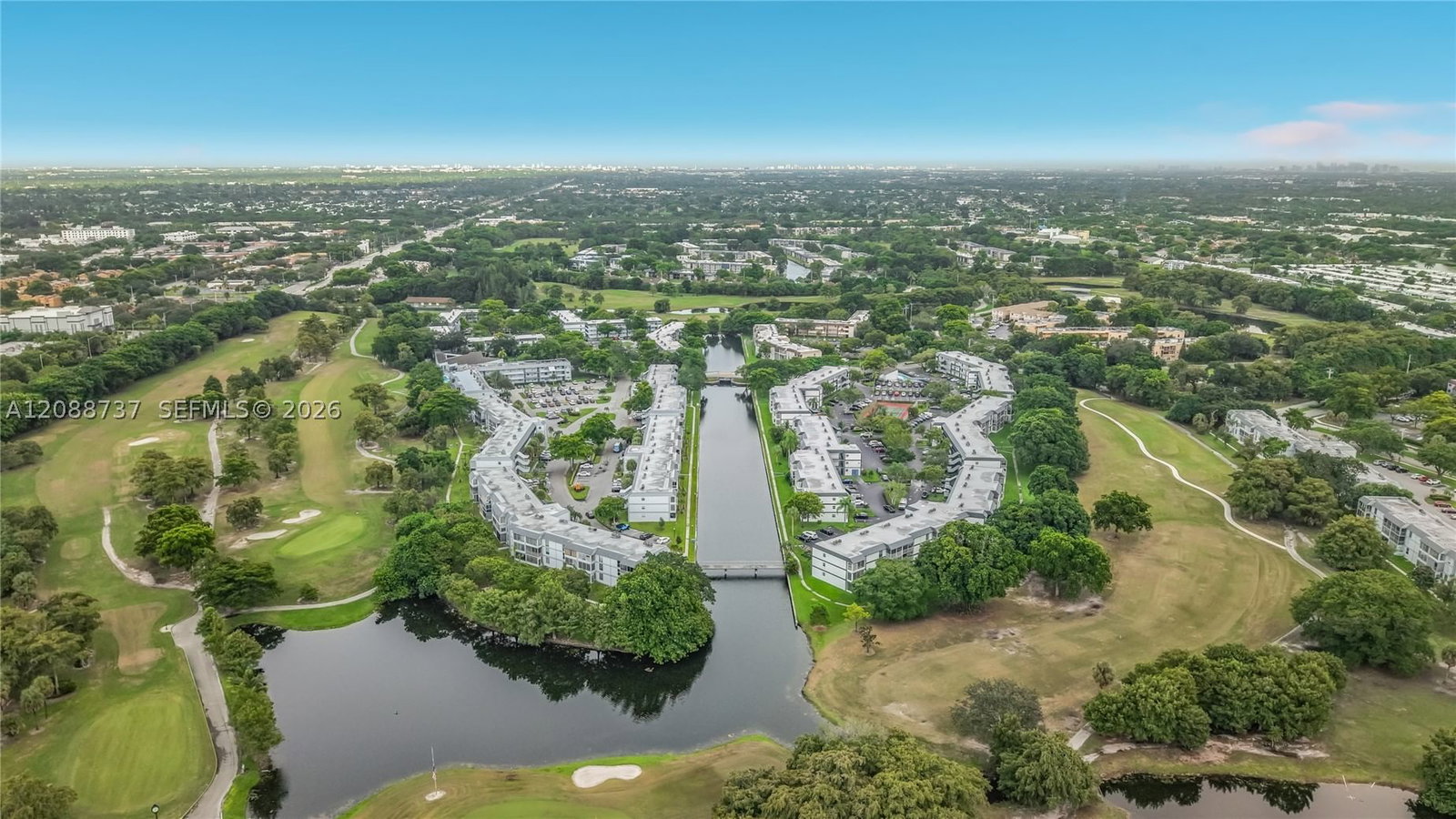 Real estate property located at 8370 Sands Point Blvd H208, Broward, Sands Point Condominium I, Tamarac, FL