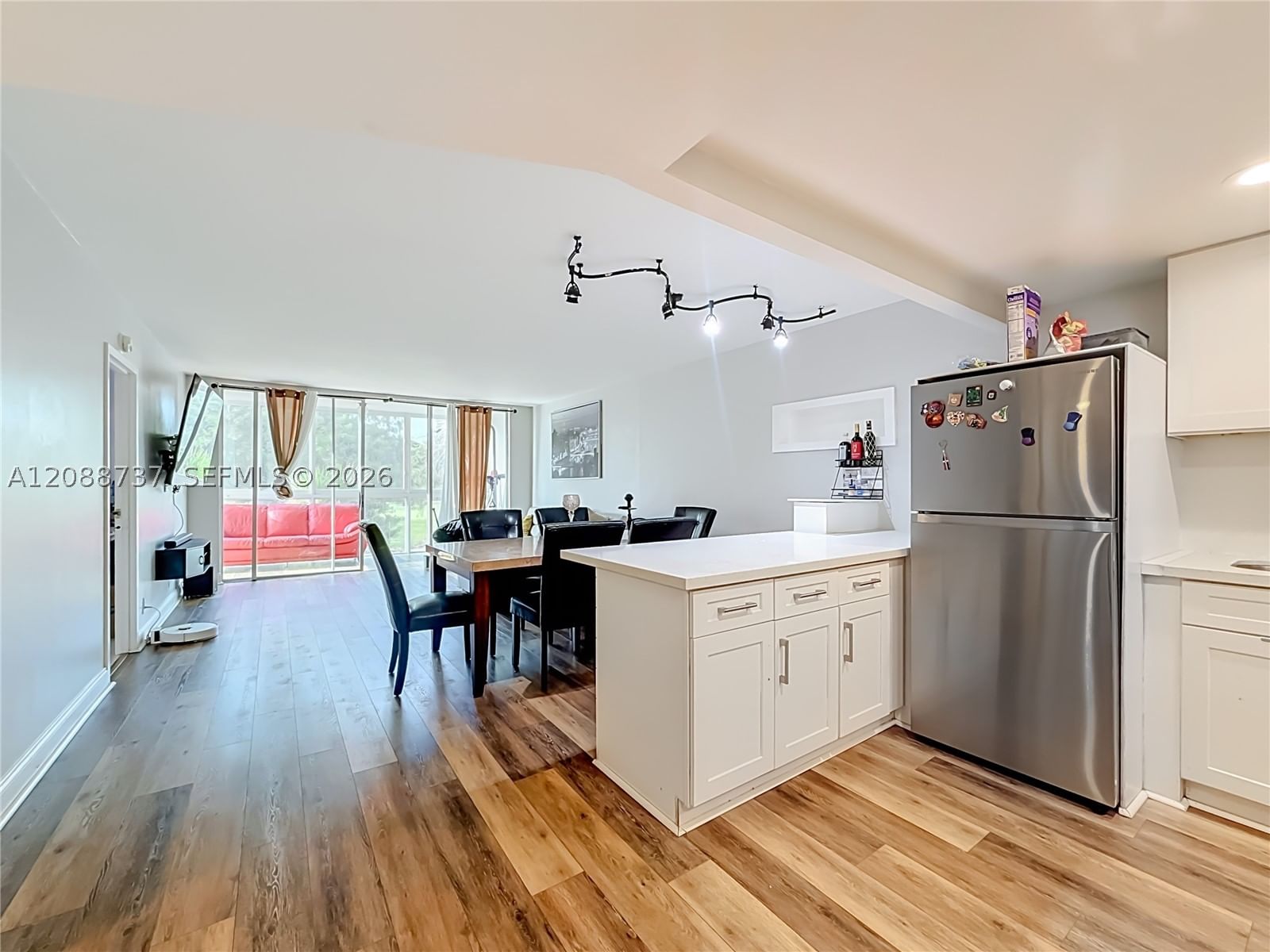 Real estate property located at 8370 Sands Point Blvd H208, Broward, Sands Point Condominium I, Tamarac, FL