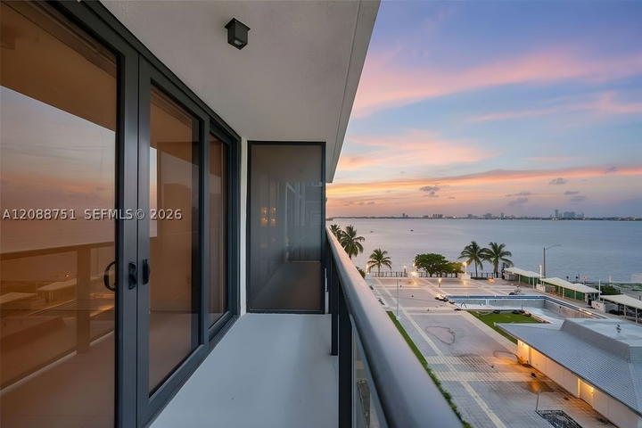 Real estate property located at 600 36th St #508, Miami-dade, Charter Club Condo, Miami, FL