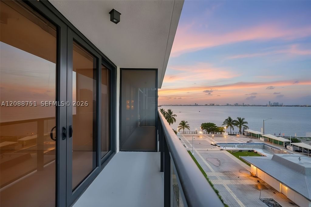 Real estate property located at 600 36th St #508, Miami-dade, Charter Club Condo, Miami, FL