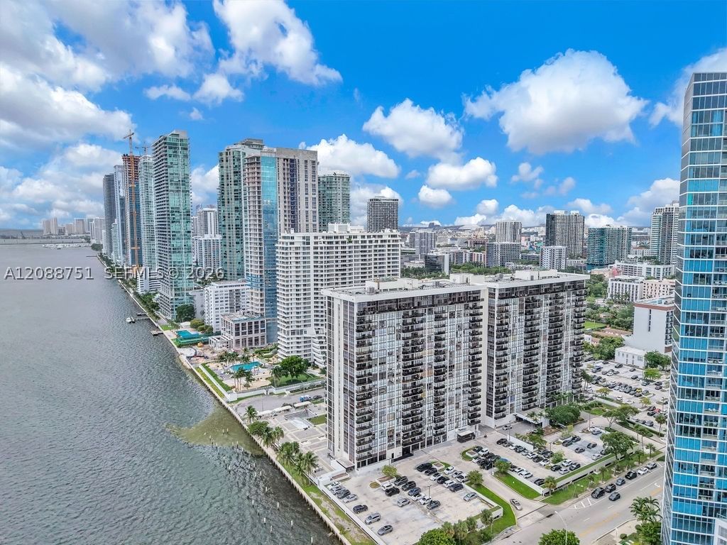 Real estate property located at 600 36th St #508, Miami-dade, Charter Club Condo, Miami, FL