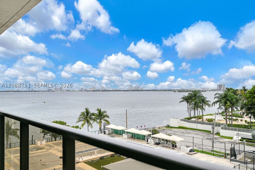 Real estate property located at 600 36th St #508, Miami-dade, Charter Club Condo, Miami, FL